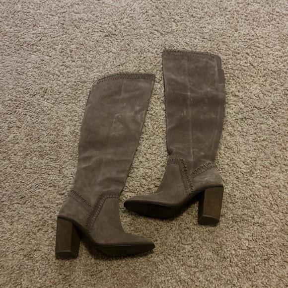 Vince Camuto Madolee Over the Knee Boots size 10M worn once - Picture 5 of 6